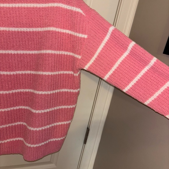 Sweater - Picture 7 of 7